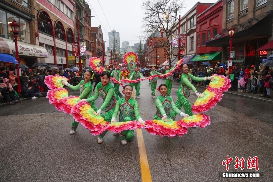 加拿大溫哥華華埠新春大游行規(guī)模創(chuàng)歷史新高