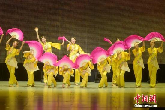 “四海同春”2024香港各界新春晚会在港举行