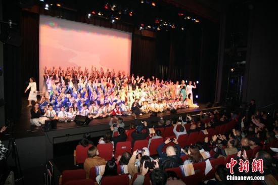 澳大利亚北京商会悉尼举办《江河颂》歌舞诗文艺晚会