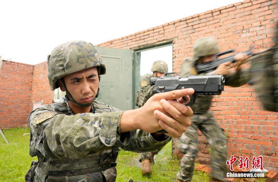 直擊武警廣西欽州支隊(duì)反恐演練現(xiàn)場(chǎng)