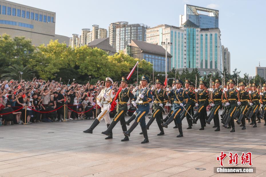 “八一” 建軍節(jié) 江西南昌舉行升旗儀式