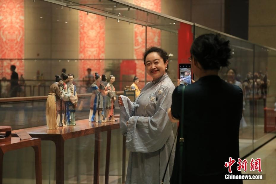 中國(guó)工藝美術(shù)館“立秋·七夕”主題系列夜場(chǎng)活動(dòng)啟幕