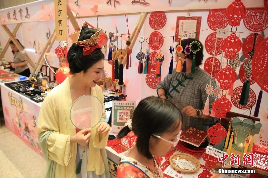 中國(guó)工藝美術(shù)館“立秋·七夕”主題系列夜場(chǎng)活動(dòng)啟幕