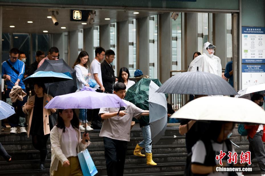 北京迎秋雨 氣溫下降明顯