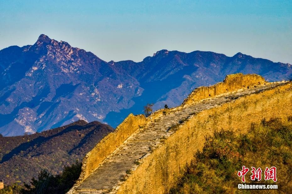 河北承德：金山嶺長(zhǎng)城秋色美