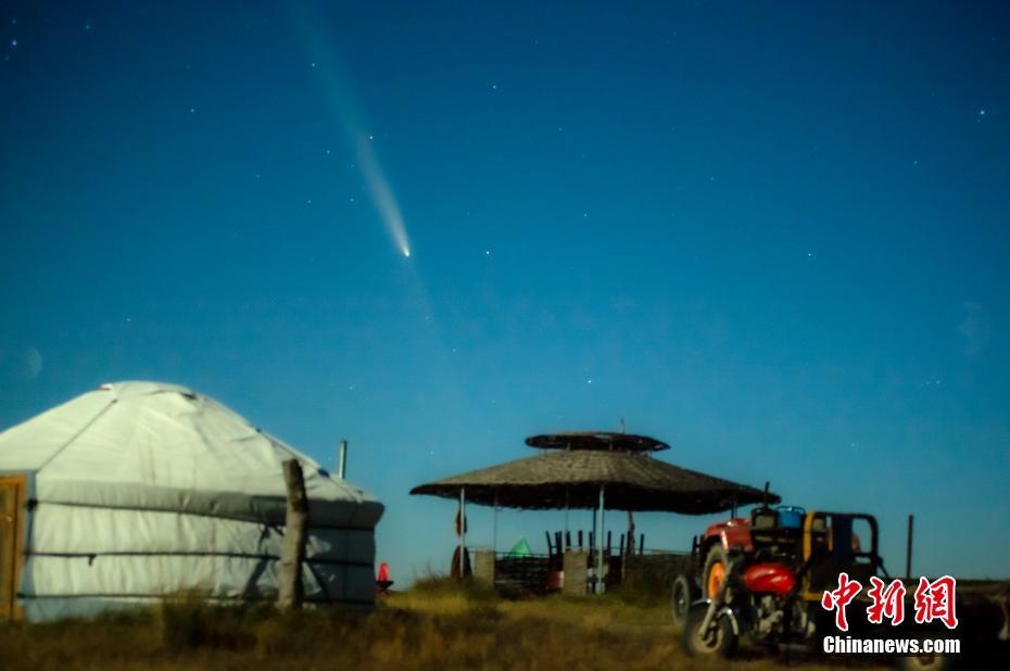 “紫金山—阿特拉斯”彗星驚艷渾善達克沙地夜空