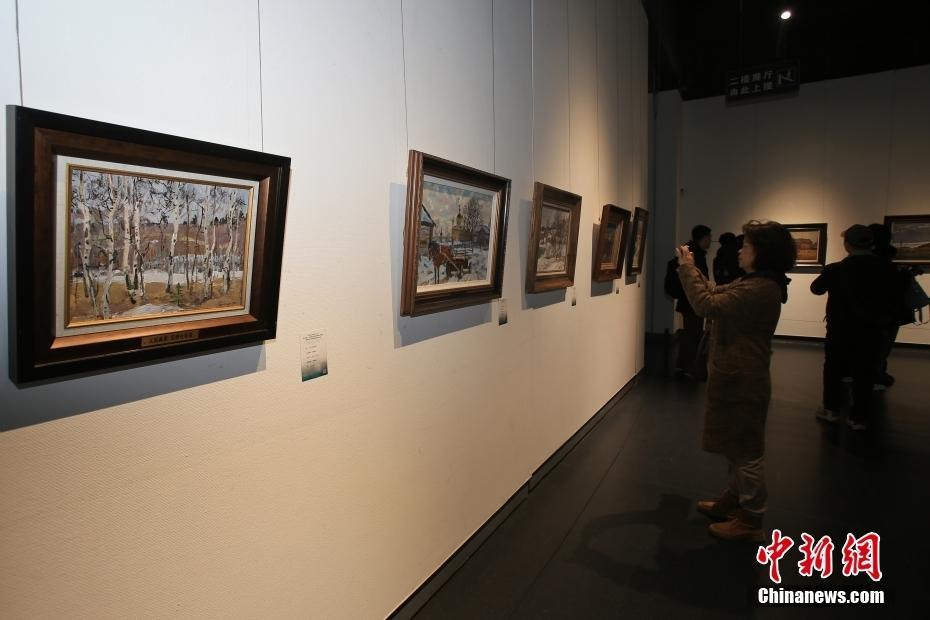 中俄美術(shù)聯(lián)盟首屆大會在哈爾濱舉行 兩國高校藝術(shù)作品展同期開幕