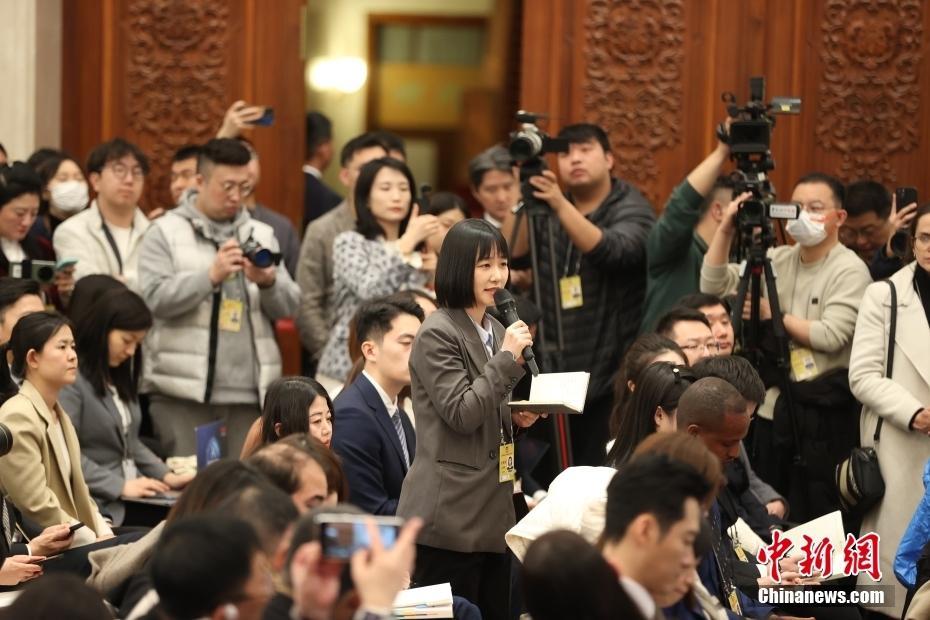全國(guó)政協(xié)十四屆三次會(huì)議新聞發(fā)布會(huì)舉行