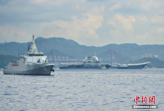 中国人民解放军海军山东舰编队抵达香港