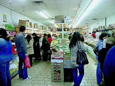纽约华人超市小偷猖獗 开放店面常遭 顺手牵羊