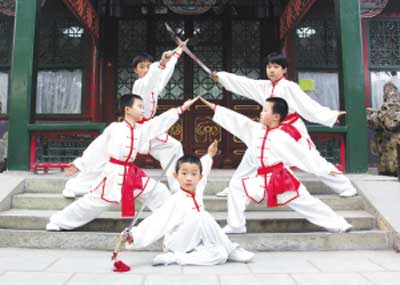 弘扬中国传统艺术 北京师生美帕沙迪那市秀技艺