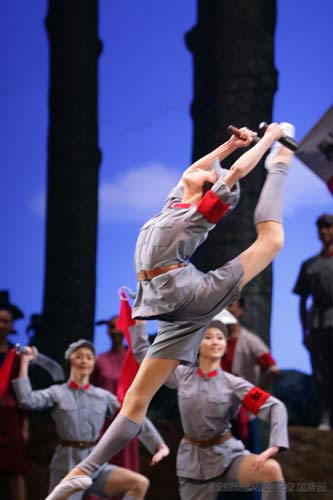 中国芭蕾经典《红色娘子军》巴黎歌剧院续写传