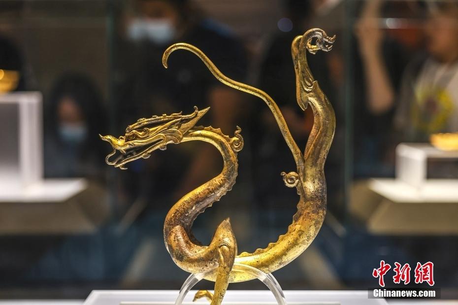 寻找文物里的“龙图腾”
