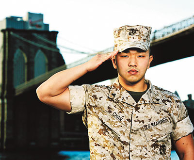 荣获奖学金的华裔陈天宝曾两次赴伊拉克,他表示,那段经历让他成长